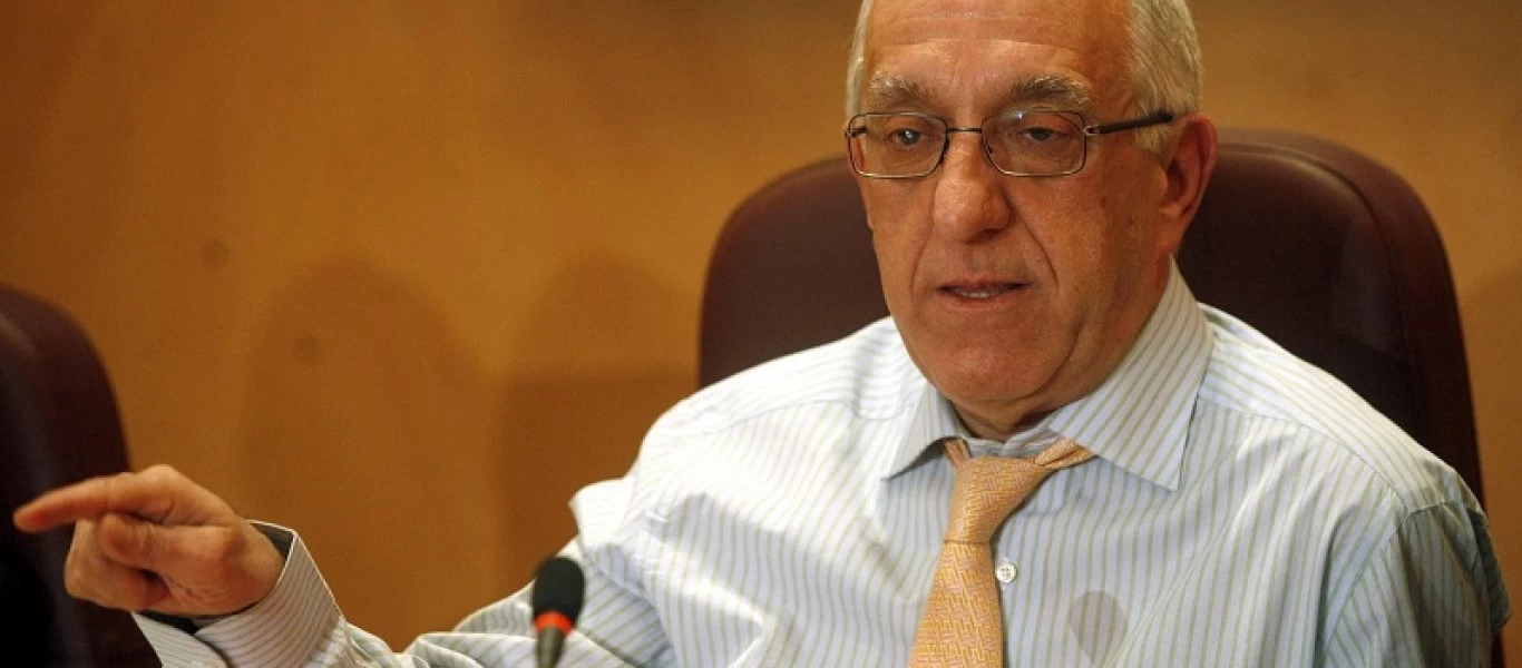 Νικήτας Κακλαμάνης: Μετά την μάσκα Παναθηναϊκού του Ν.Δένδια πήγε στην Βουλή με μάσκα... του Παγκρατίου (φώτο)